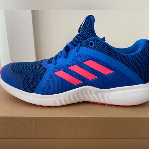 Adidas kids athletic shoes - Picture 4 of 8